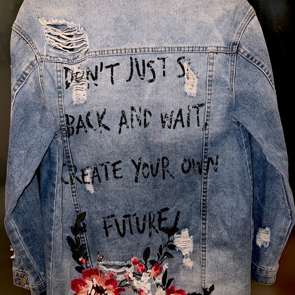 Jean jacket - Picture 2 of 3